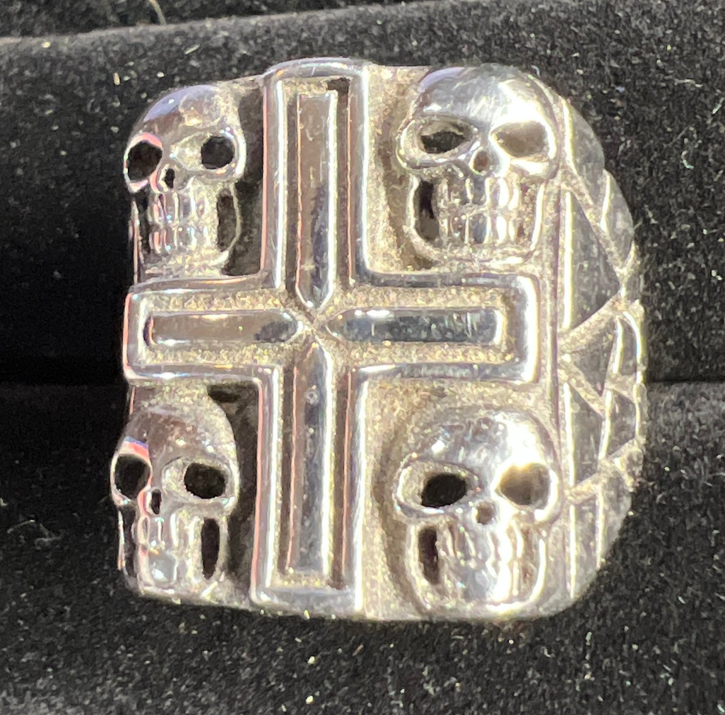 Four Skulls in a cross Ring #11