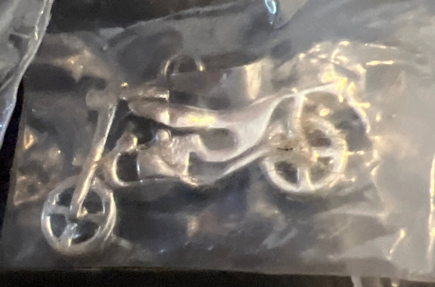 Pendant motorcycle