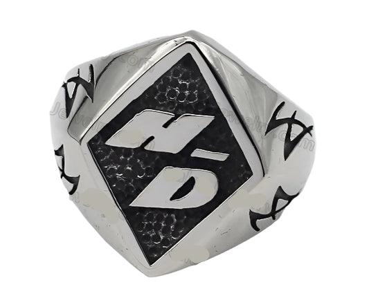 H-D Diamond Ring