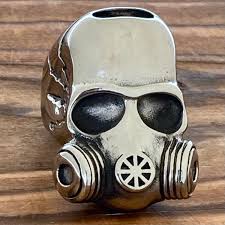 Gas mask Ring